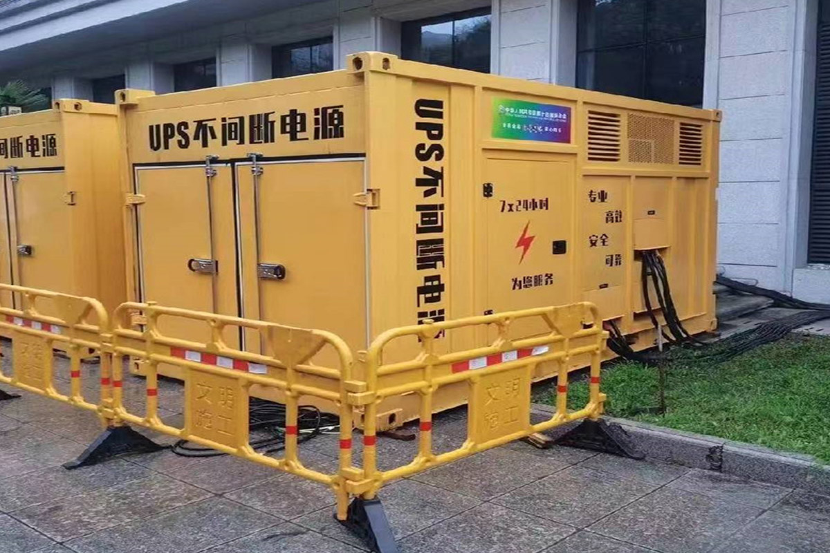 惠州发电机租赁施工现场